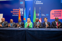 AFC-20231026-MOU-Ceremony-Amos-Hochstein-Global-Gateway-Forum-09.jpg